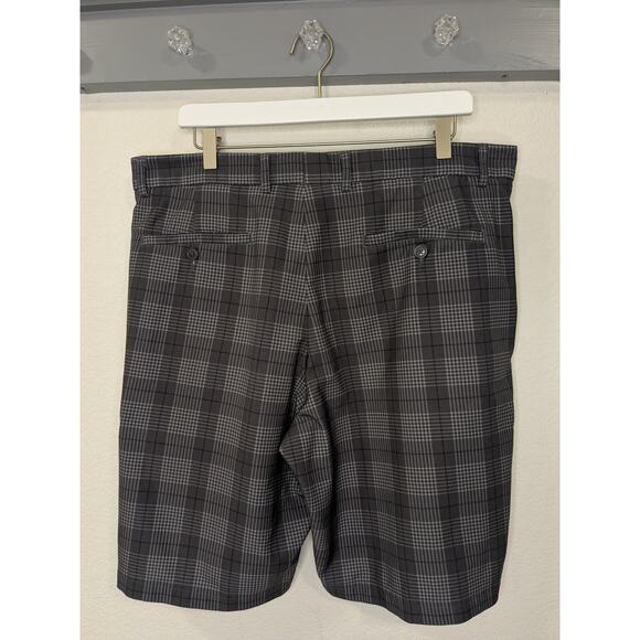 Pebble Beach Performance Plaid Golf Athletic Shorts Mens Size 38 Black Gray - Picture 2 of 5